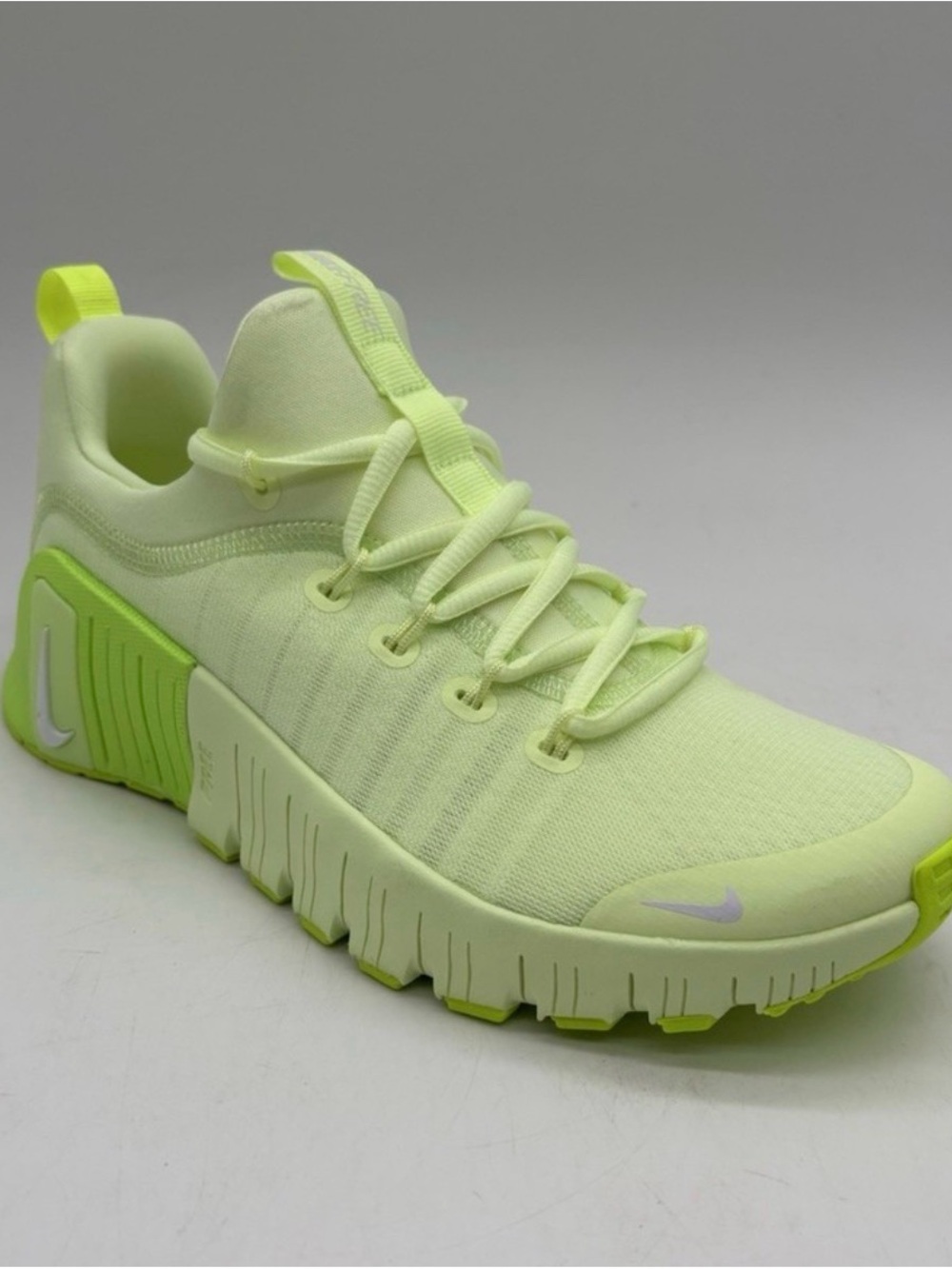 Nike Free Metcon 6 Barely Volt NWOB - Picture 2 of 9